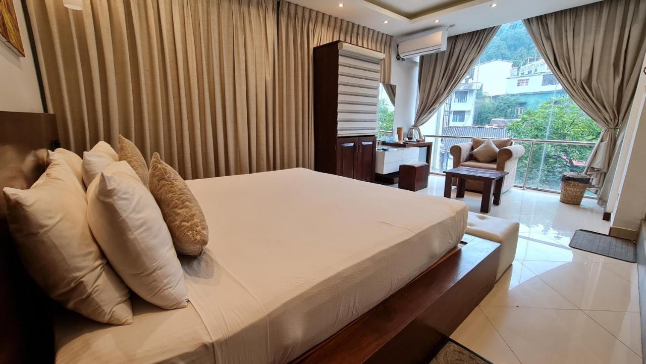 Quick Stop Inn Kandy Bagian luar foto
