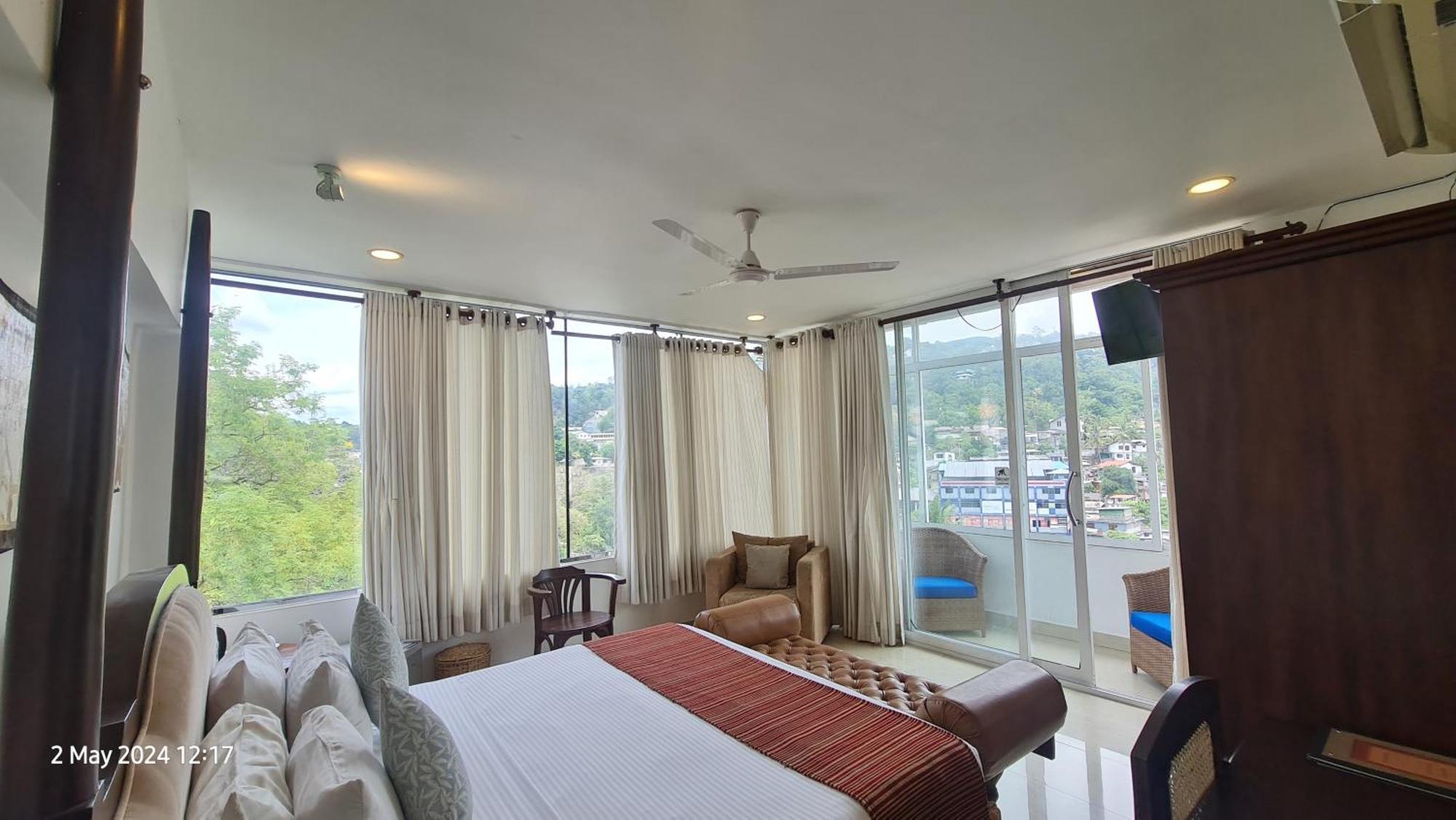 Quick Stop Inn Kandy Bagian luar foto